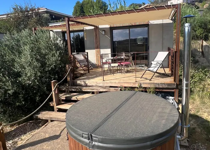 & Bain Relaxant بيت للعطل